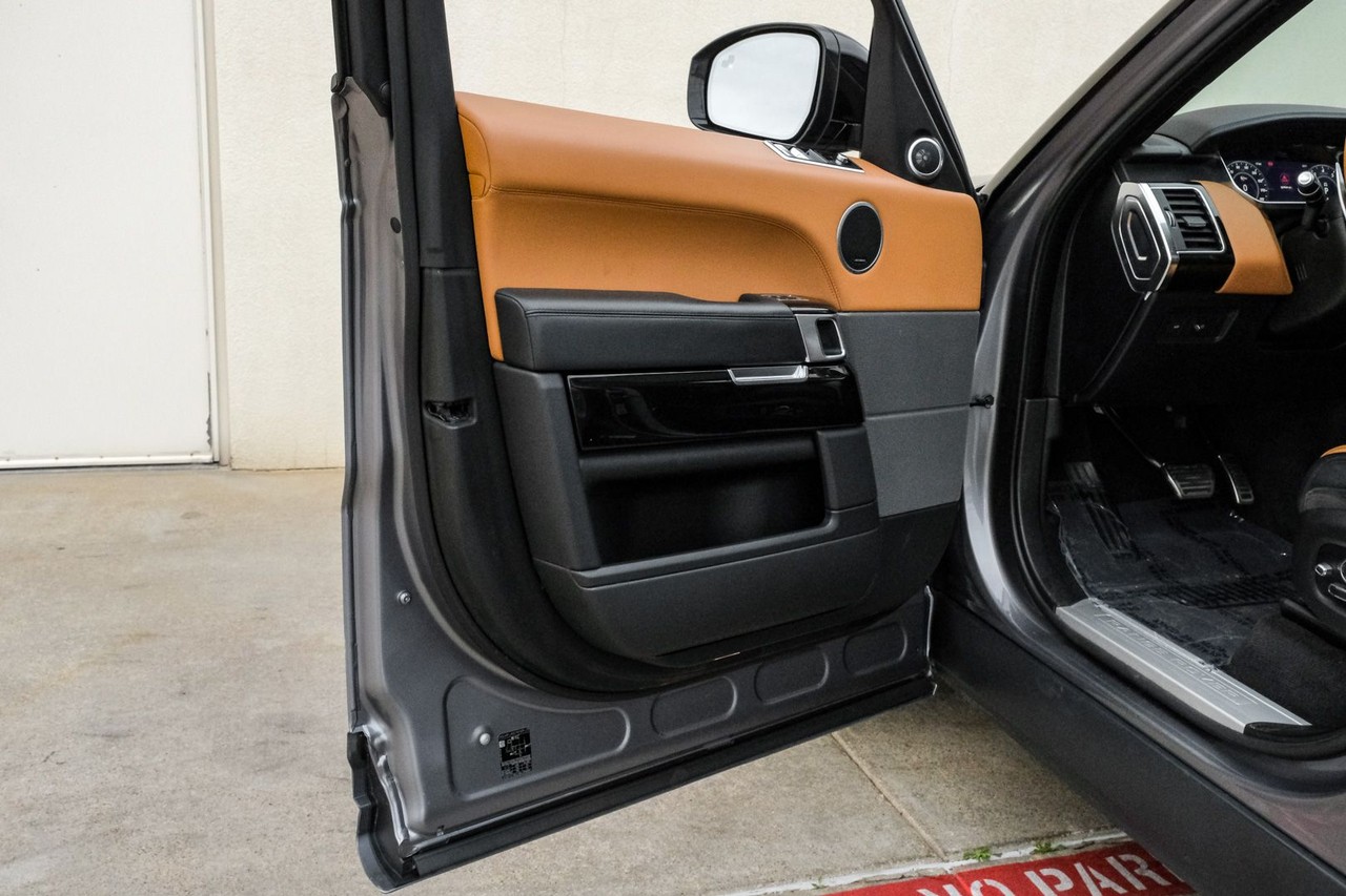 Land Rover Range Rover Sport Vehicle Main Gallery Image 55