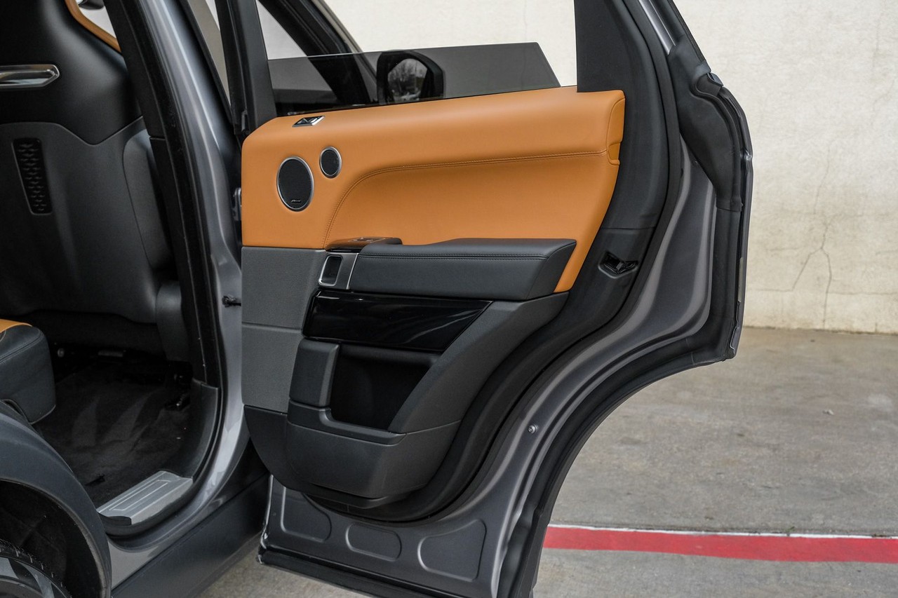 Land Rover Range Rover Sport Vehicle Main Gallery Image 61