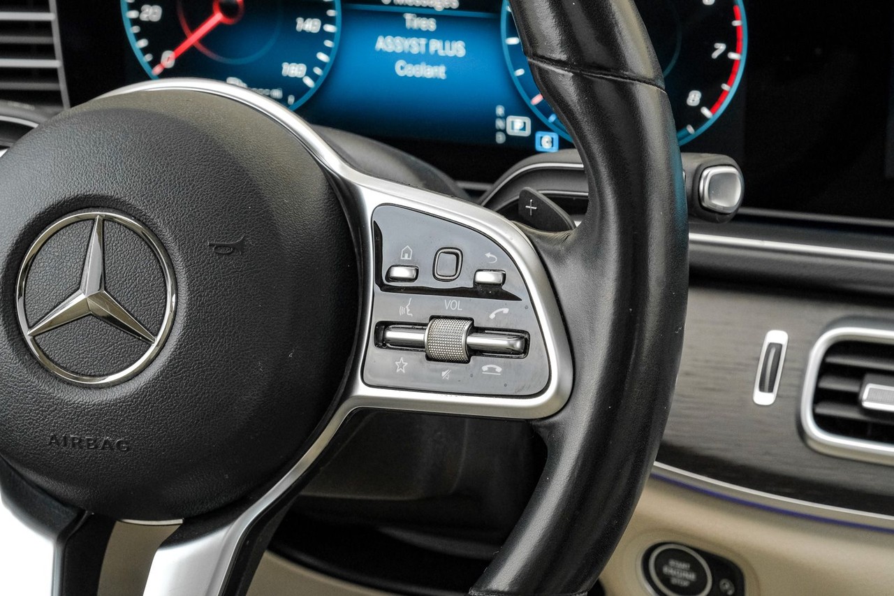 Mercedes-Benz GLS 450 Vehicle Main Gallery Image 17