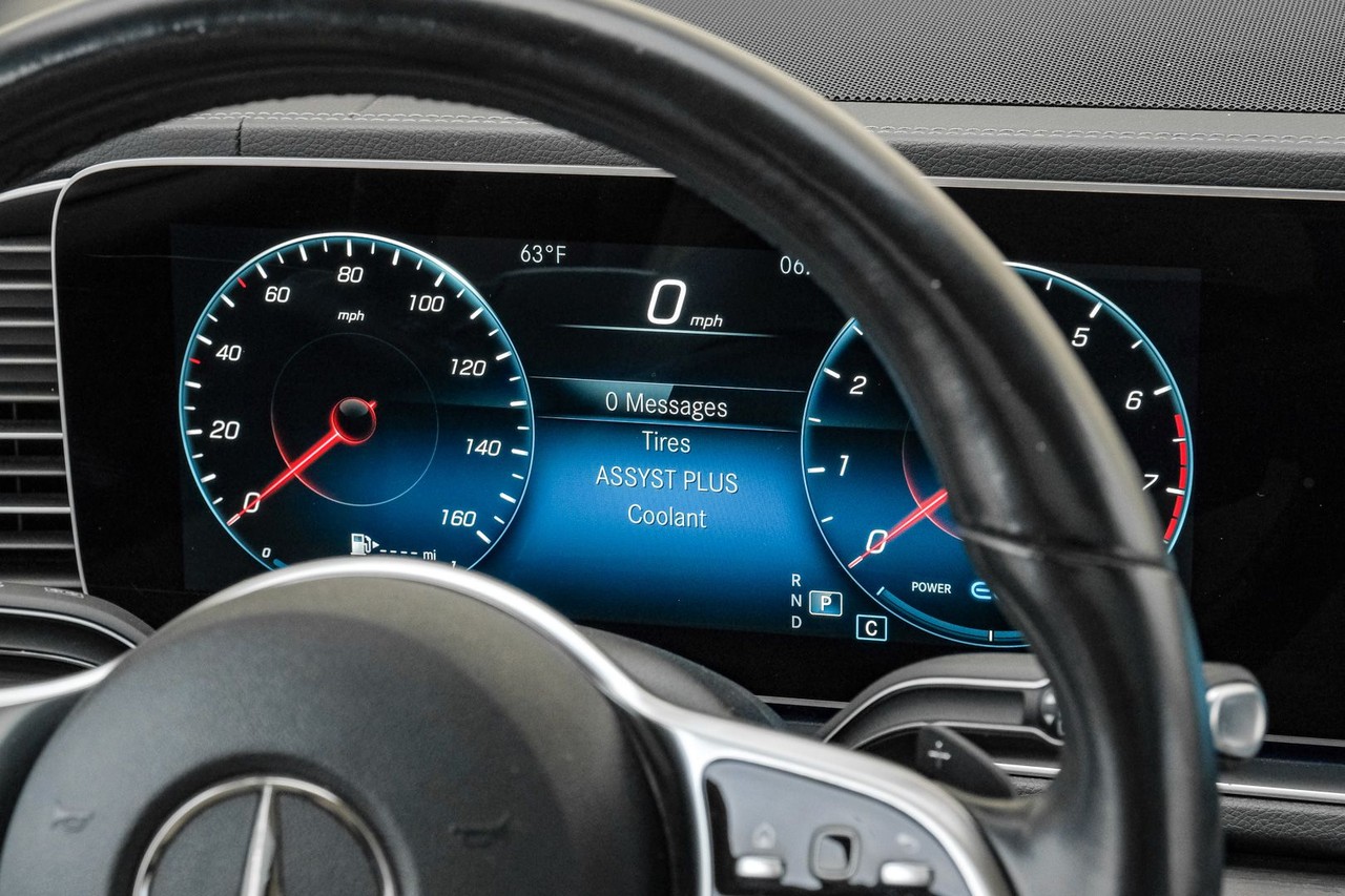 Mercedes-Benz GLS 450 Vehicle Main Gallery Image 18