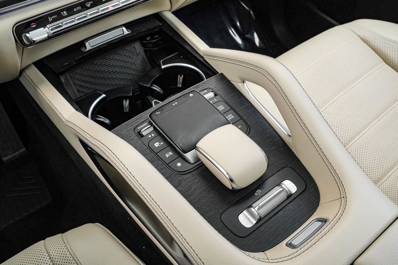 Mercedes-Benz GLS 450 Vehicle Main Gallery Image 24