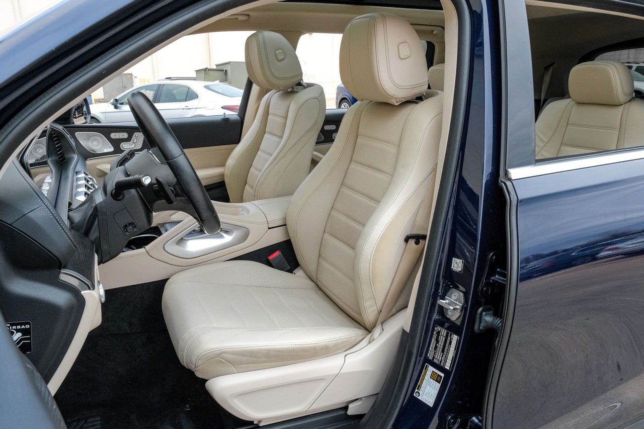 Mercedes-Benz GLS 450 Vehicle Main Gallery Image 34