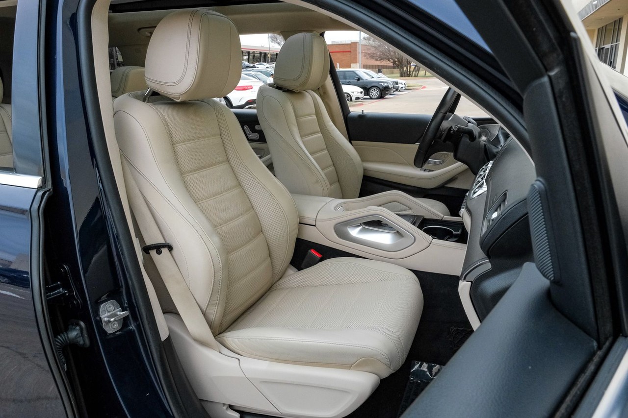 Mercedes-Benz GLS 450 Vehicle Main Gallery Image 36