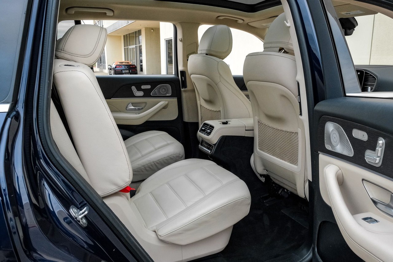 Mercedes-Benz GLS 450 Vehicle Main Gallery Image 39