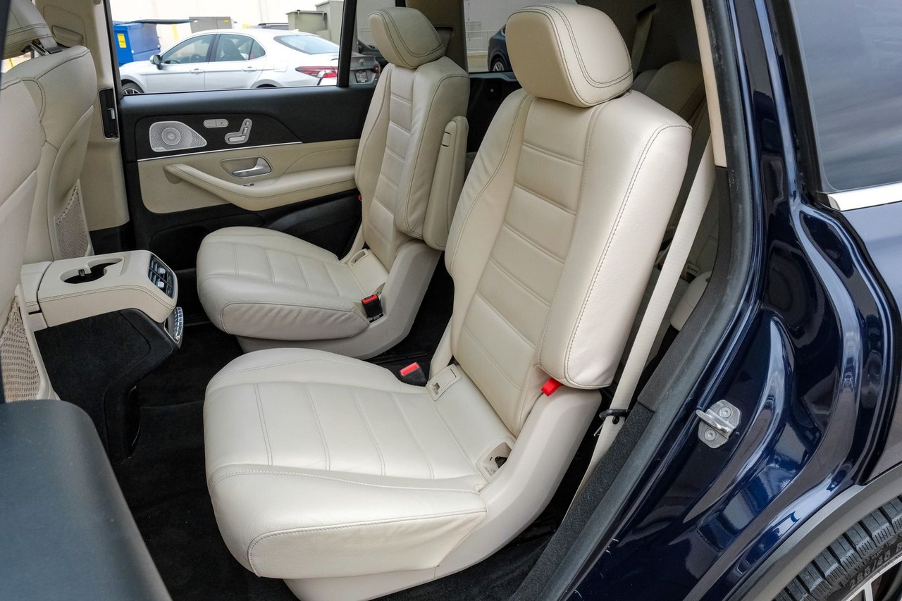 Mercedes-Benz GLS 450 Vehicle Main Gallery Image 42