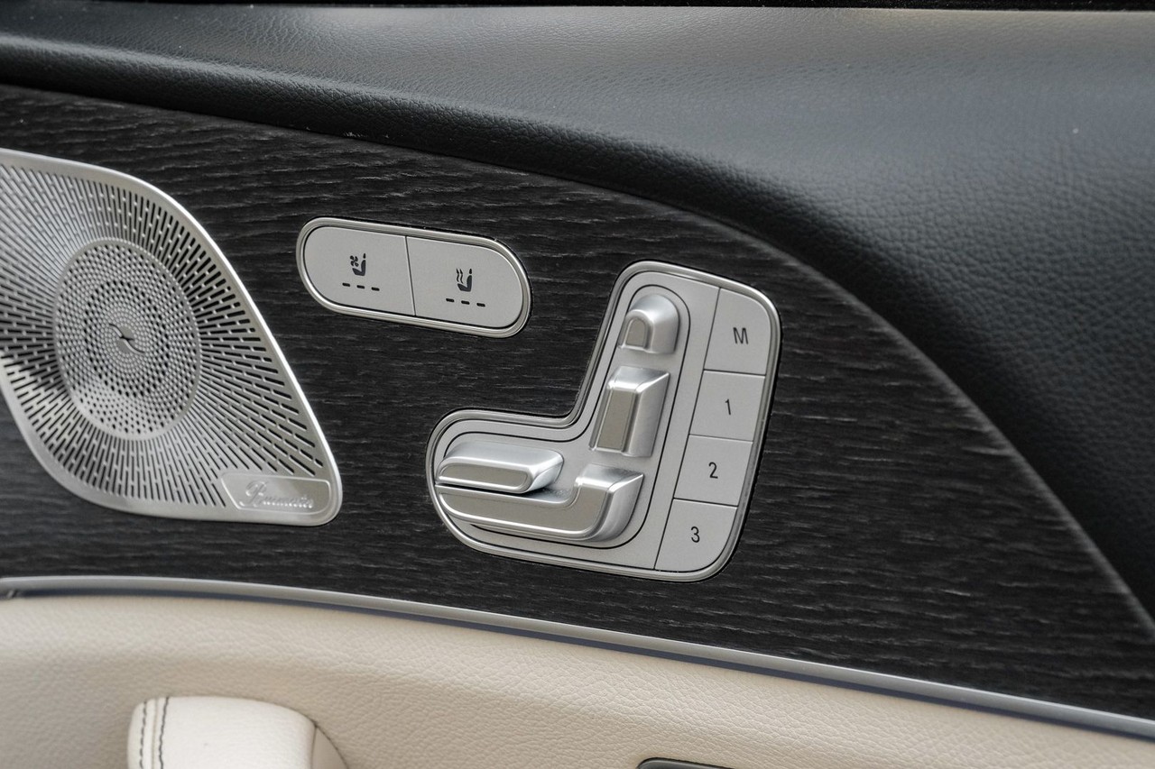 Mercedes-Benz GLS 450 Vehicle Main Gallery Image 50