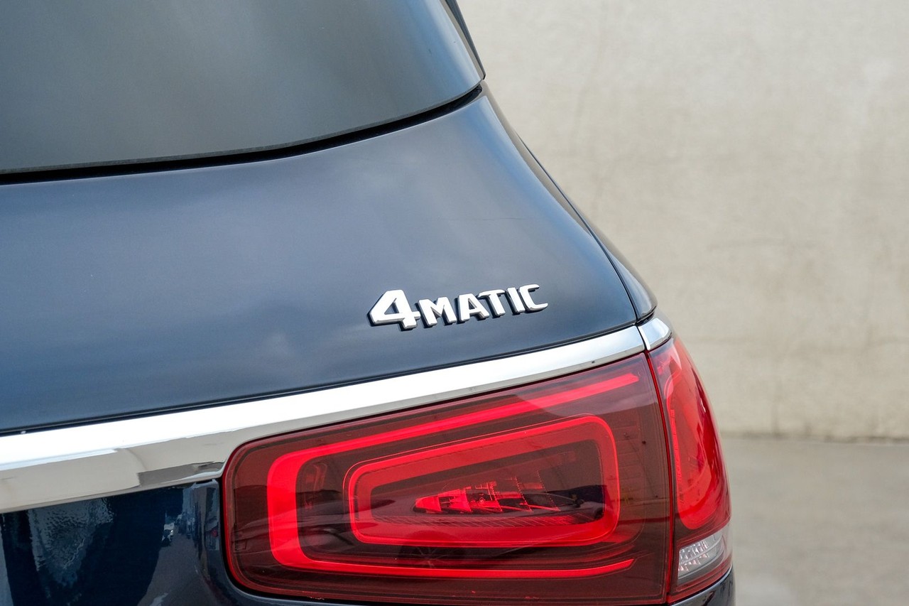 Mercedes-Benz GLS 450 Vehicle Main Gallery Image 63