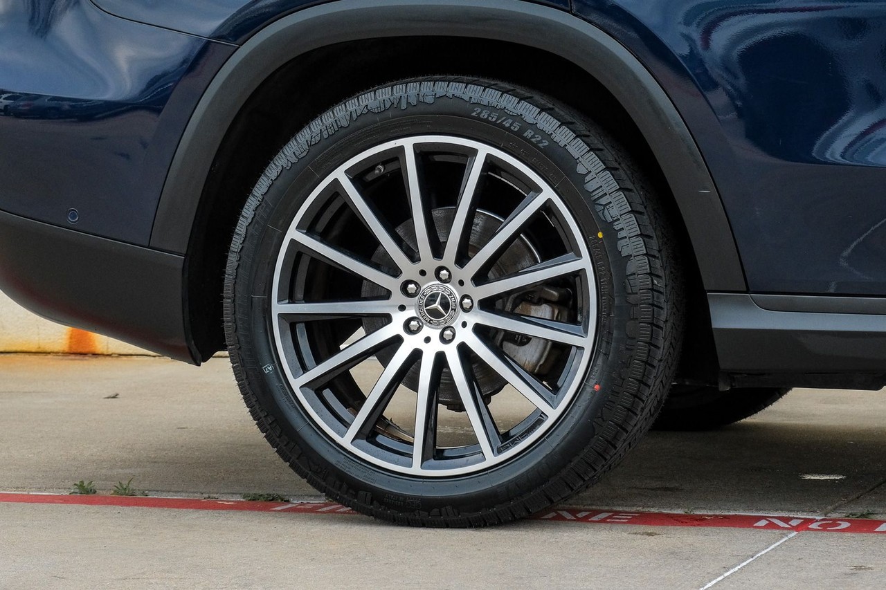 Mercedes-Benz GLS 450 Vehicle Main Gallery Image 68