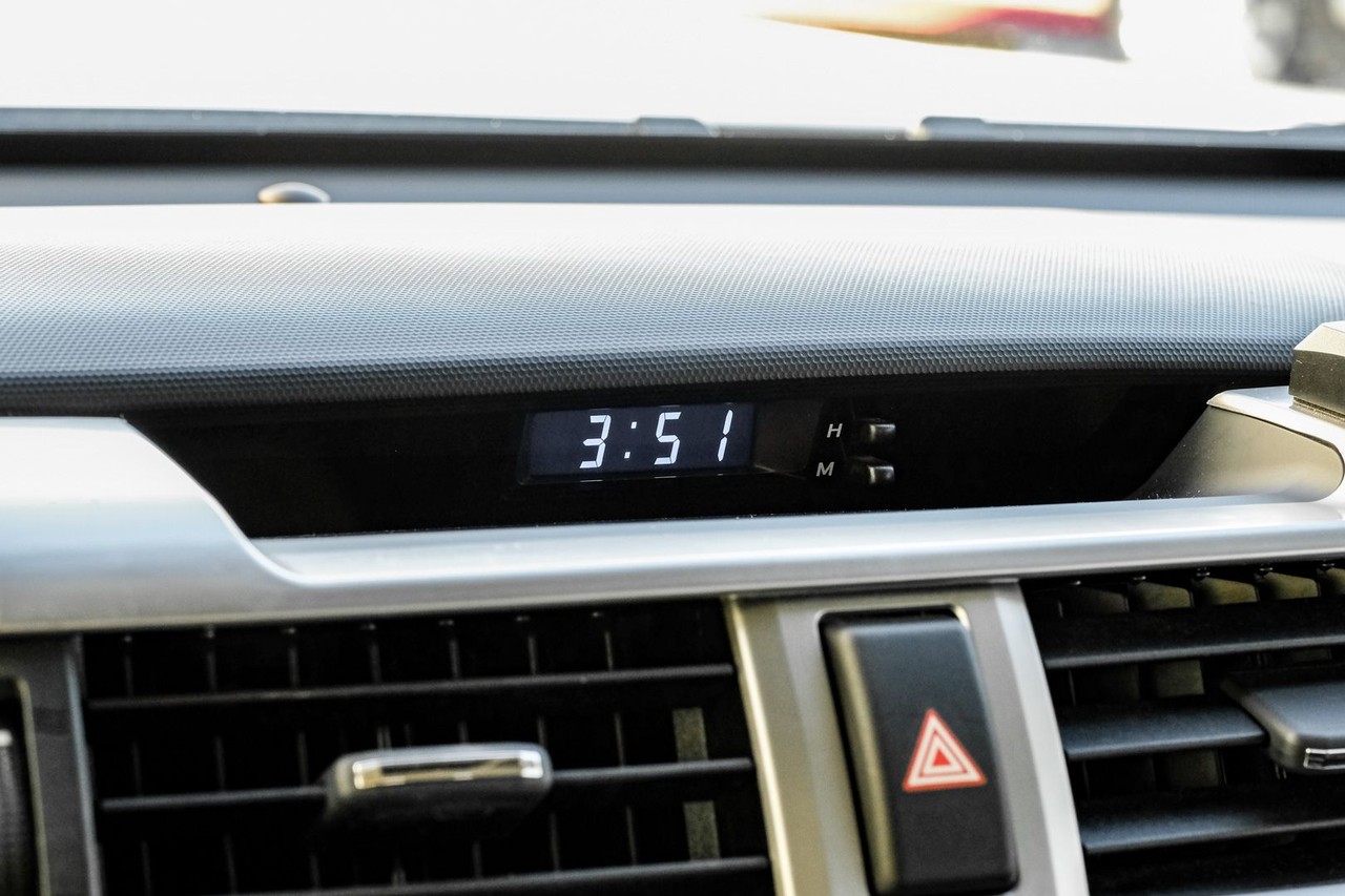 Toyota 4Runner Vehicle Main Gallery Image 27