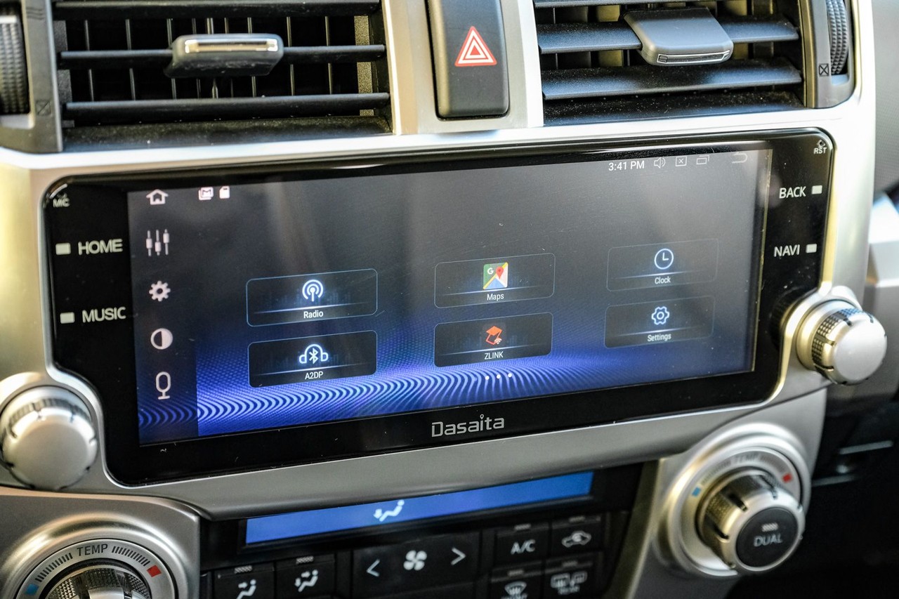 Toyota 4Runner Vehicle Main Gallery Image 29