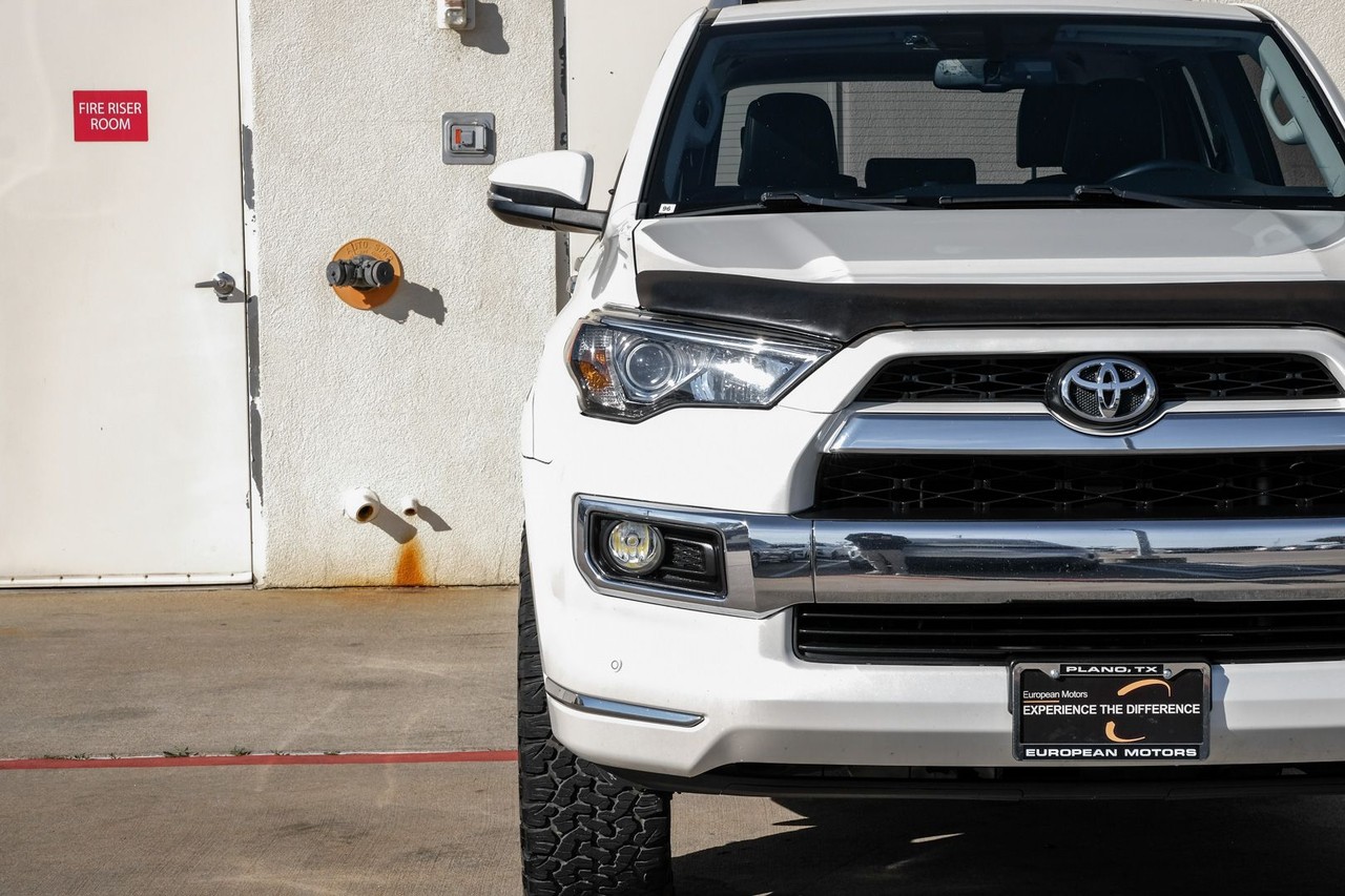 Toyota 4Runner Vehicle Main Gallery Image 50