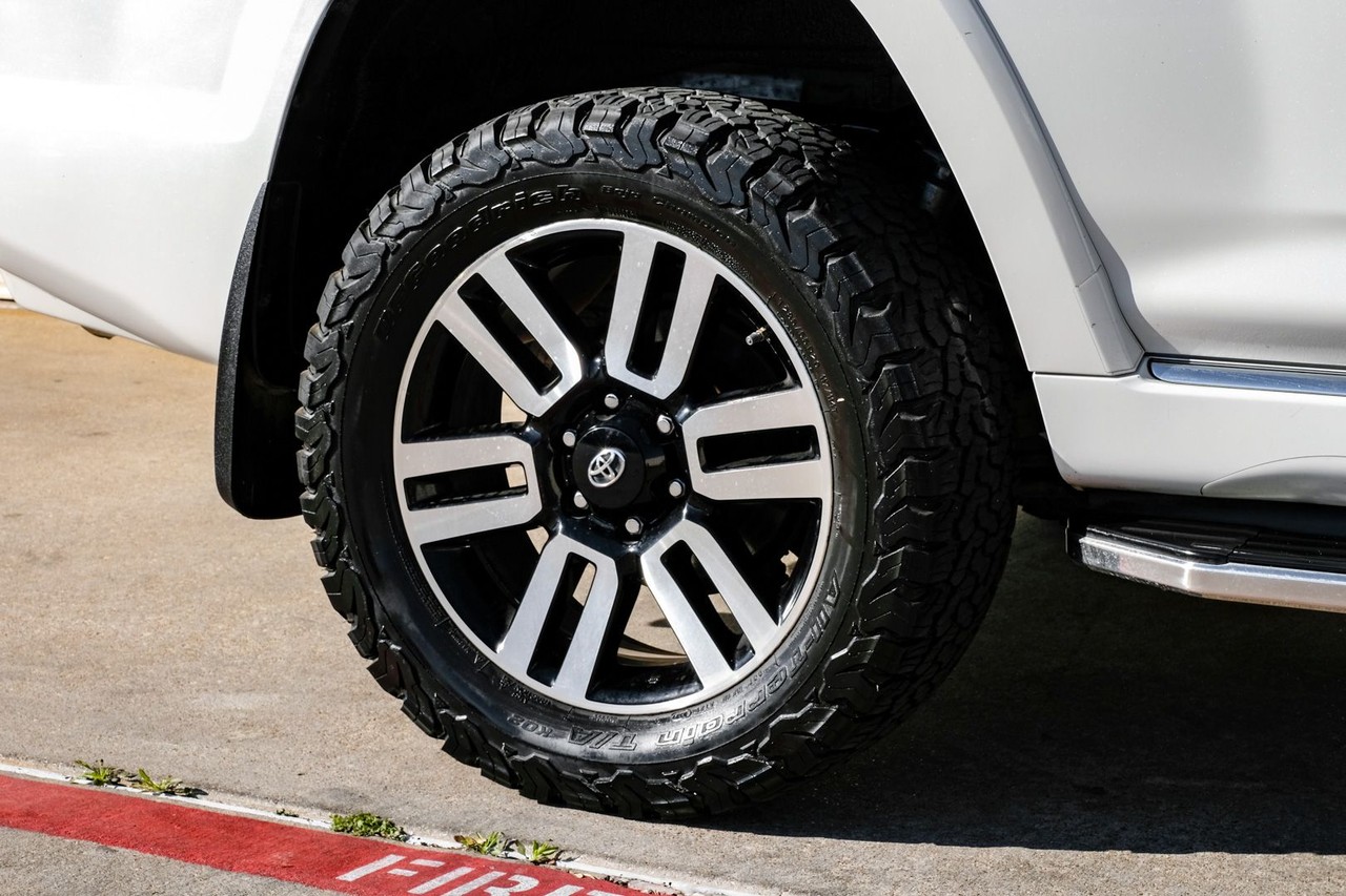 Toyota 4Runner Vehicle Main Gallery Image 51