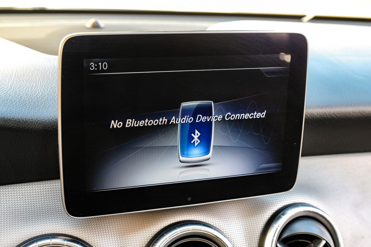 Mercedes-Benz CLA Vehicle Main Gallery Image 27