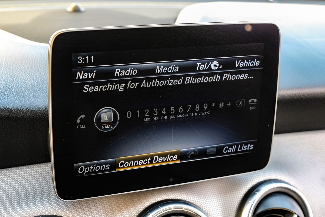 Mercedes-Benz CLA Vehicle Main Gallery Image 31