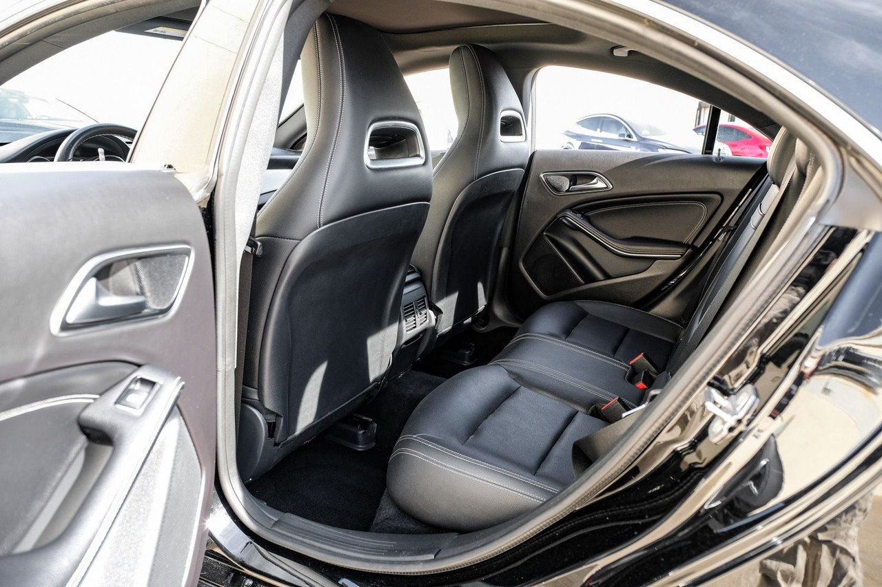 Mercedes-Benz CLA Vehicle Main Gallery Image 37