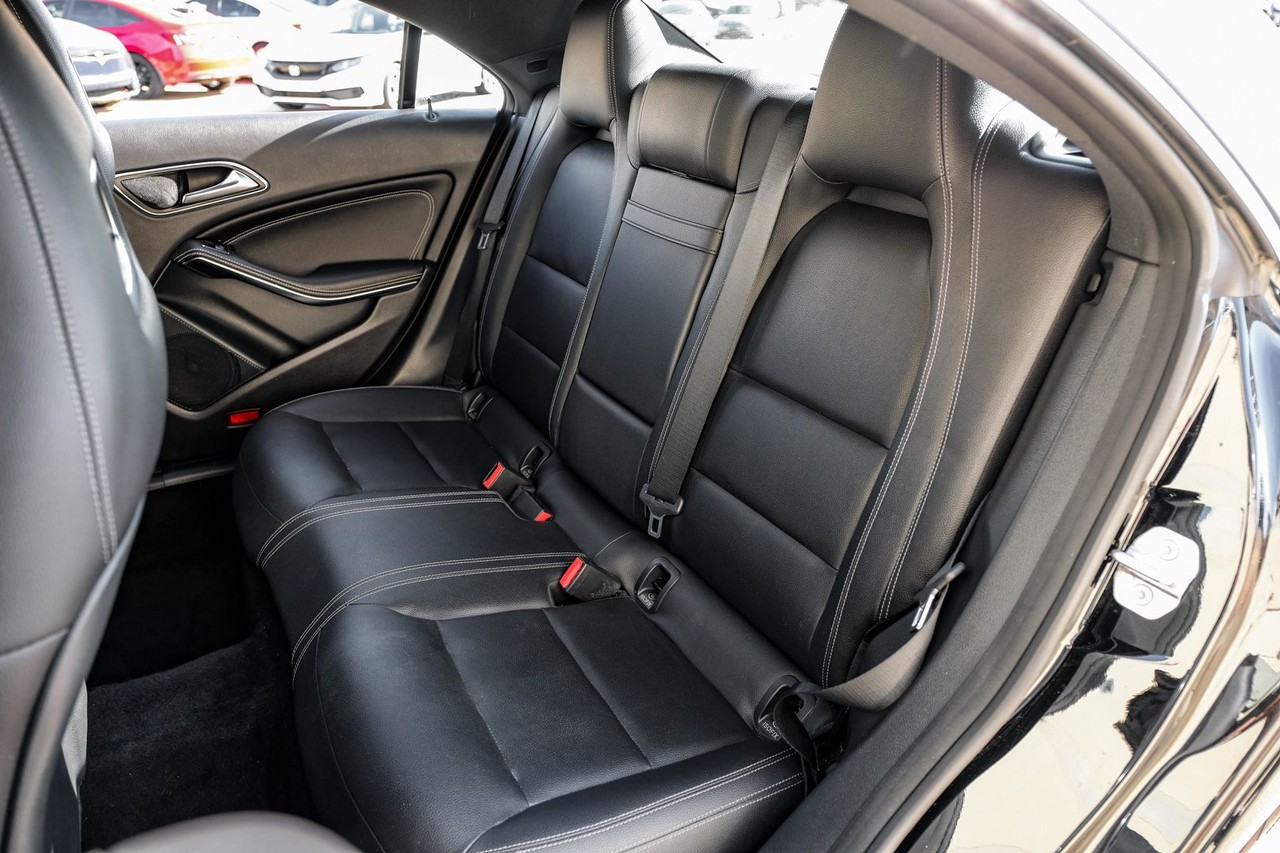 Mercedes-Benz CLA Vehicle Main Gallery Image 38