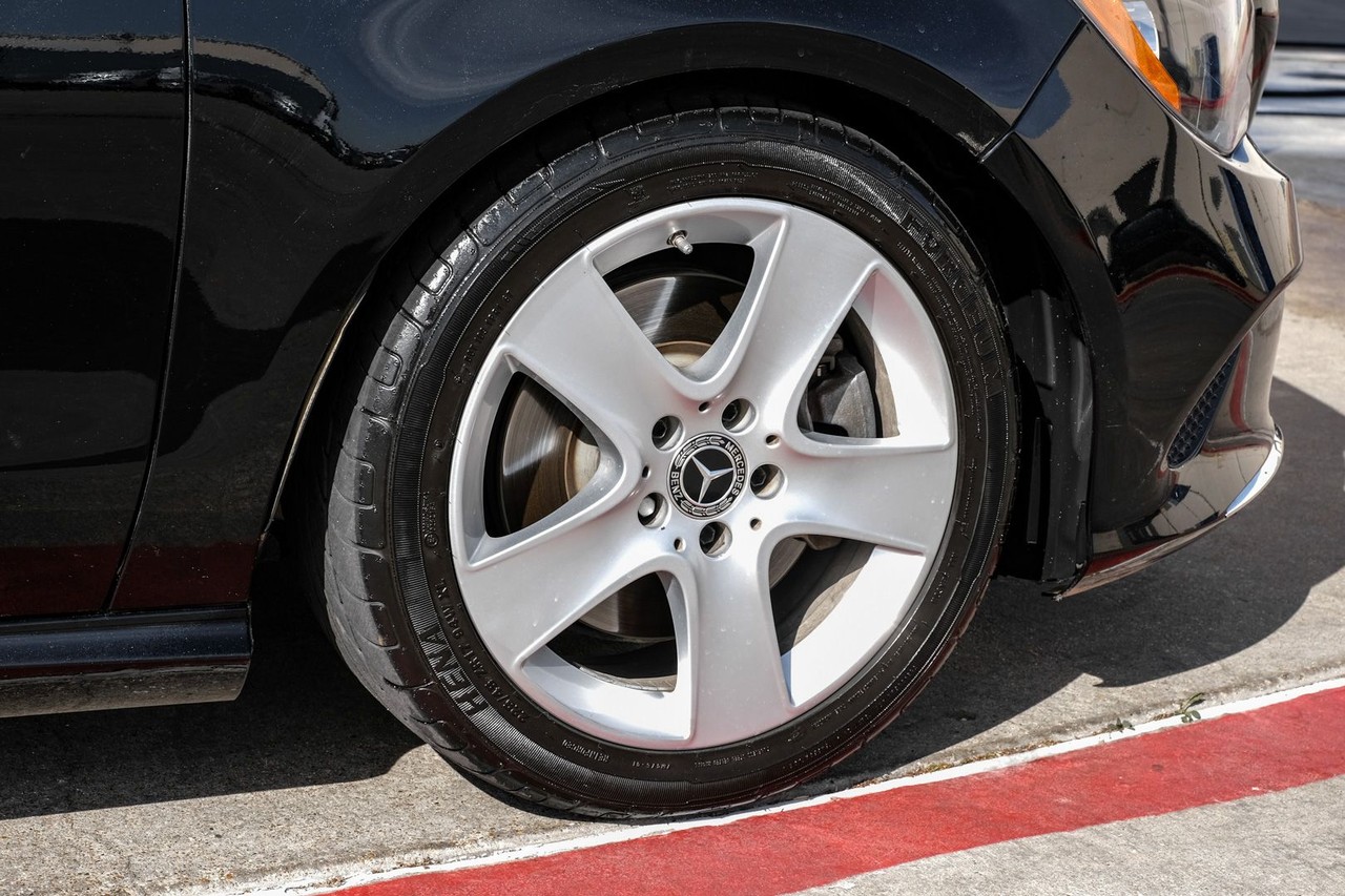 Mercedes-Benz CLA Vehicle Main Gallery Image 52