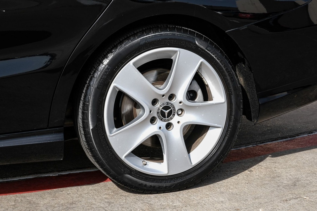 Mercedes-Benz CLA Vehicle Main Gallery Image 53