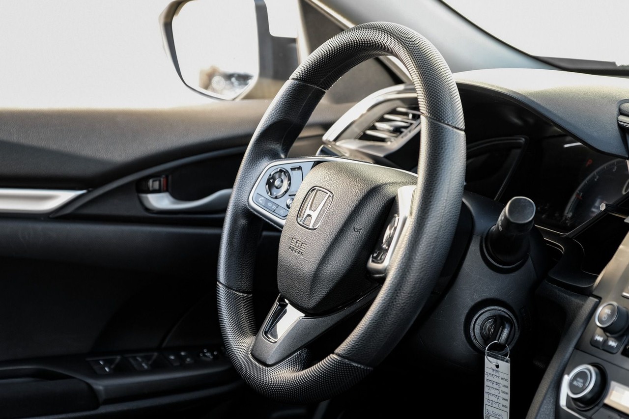 Honda Civic Sedan Vehicle Main Gallery Image 12