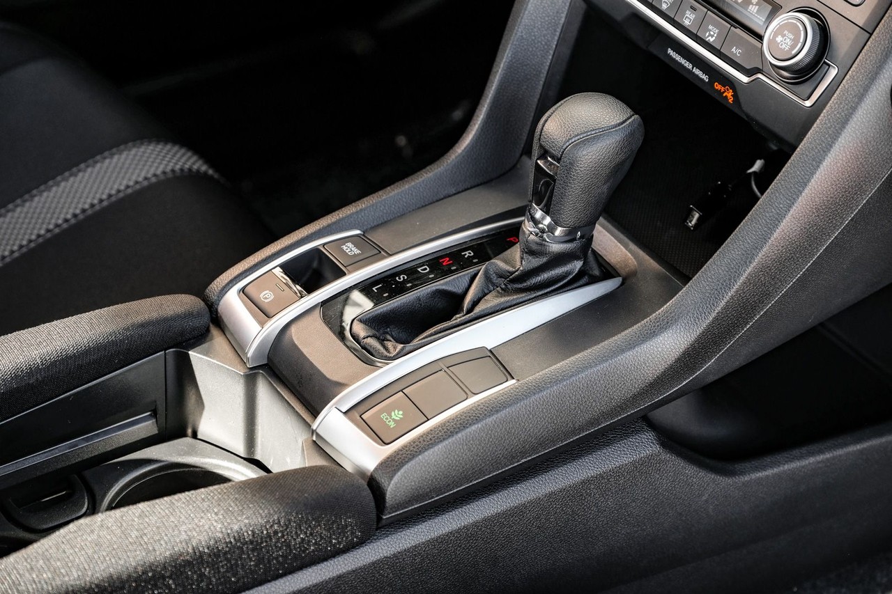 Honda Civic Sedan Vehicle Main Gallery Image 21