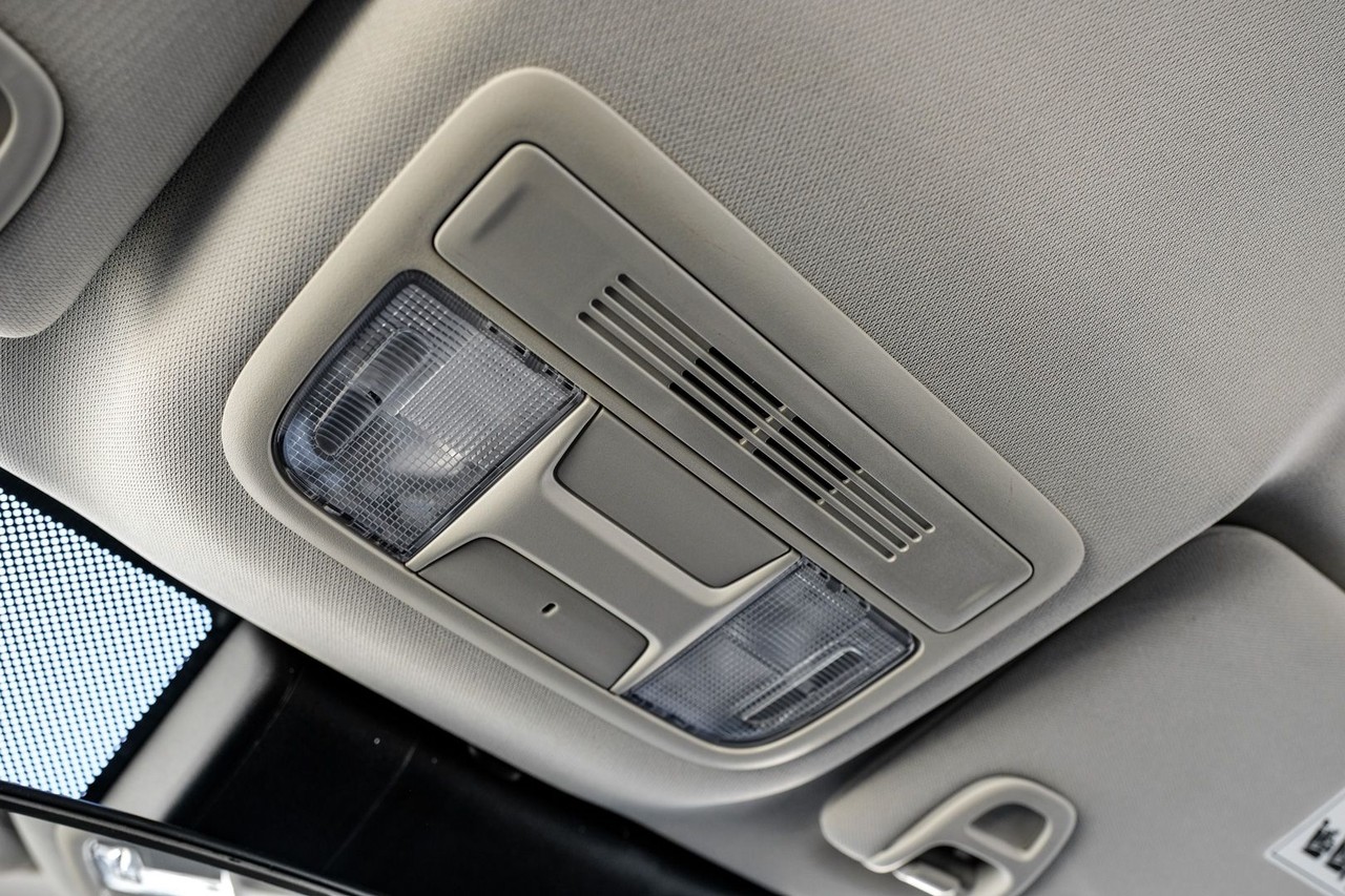 Honda Civic Sedan Vehicle Main Gallery Image 23