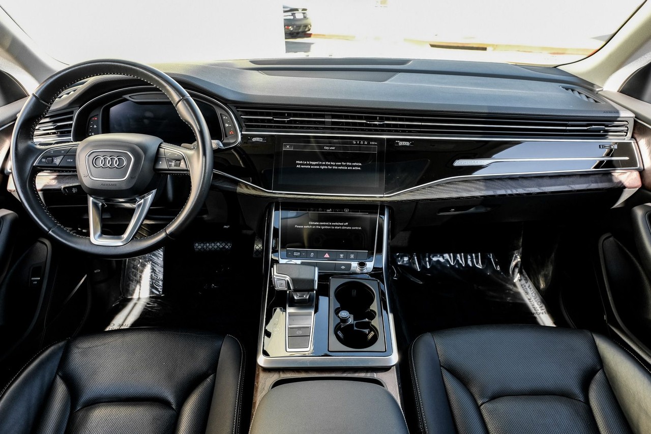 Audi Q8 Vehicle Main Gallery Image 15