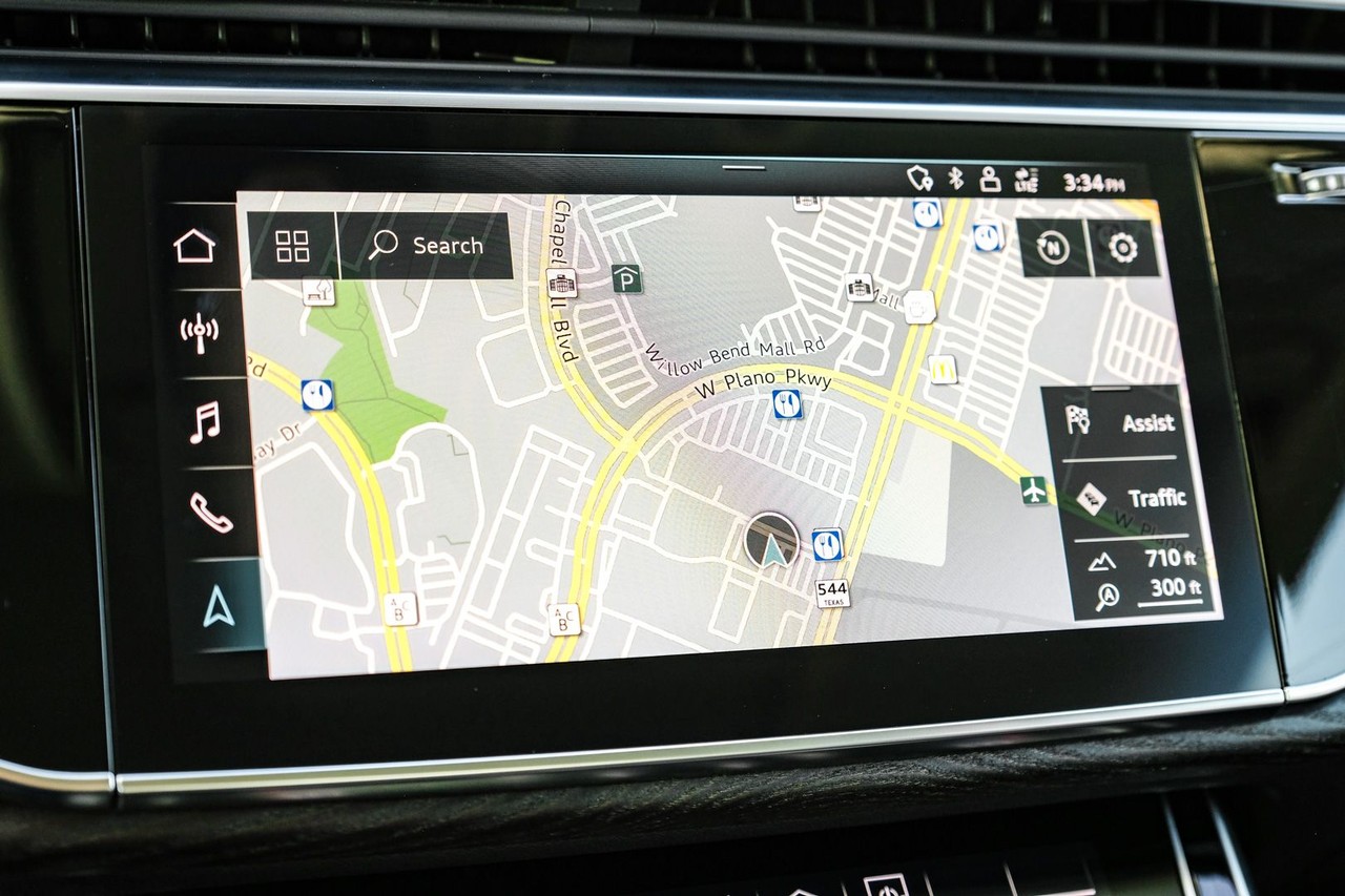 Audi Q8 Vehicle Main Gallery Image 31