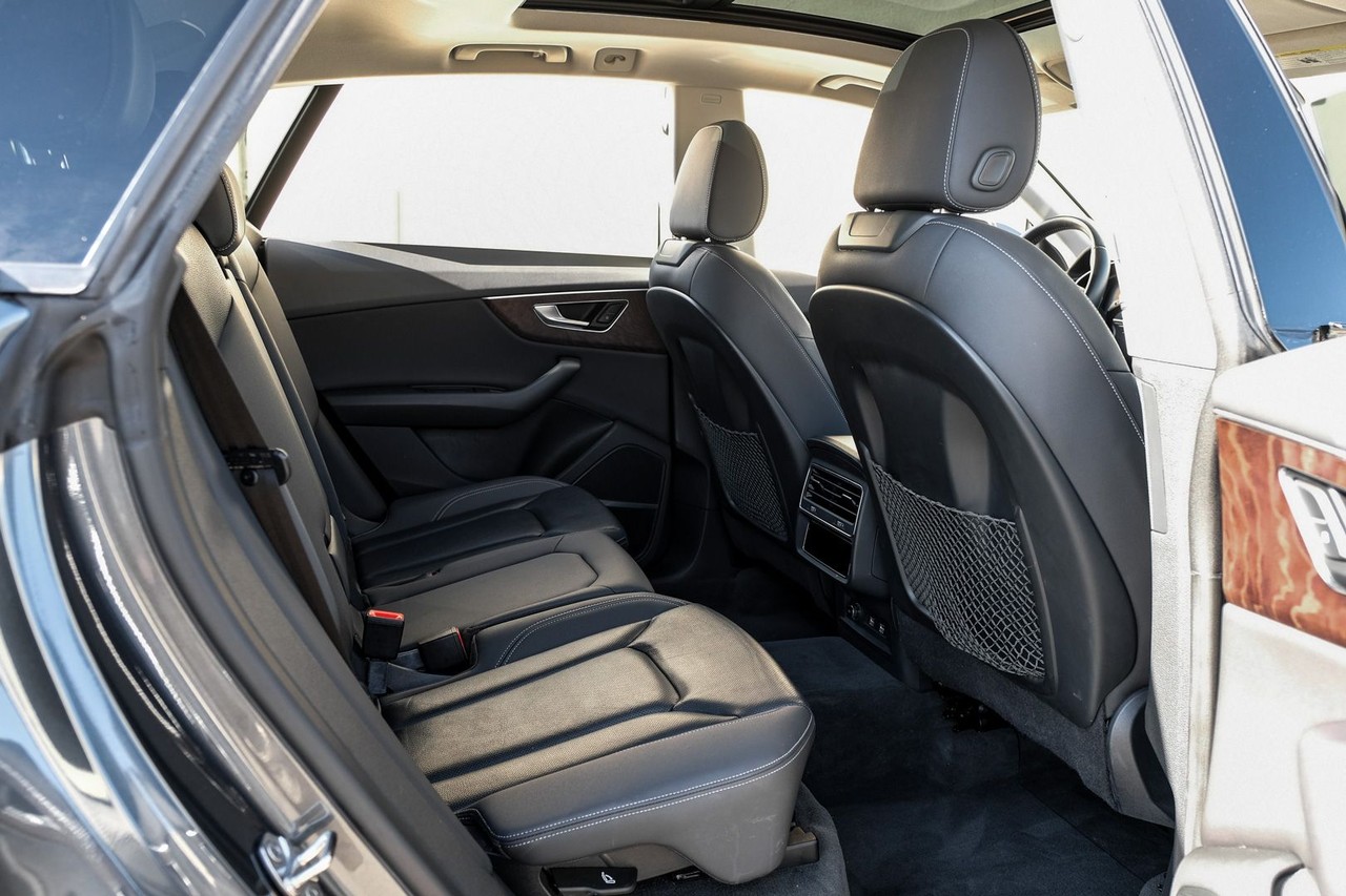 Audi Q8 Vehicle Main Gallery Image 36