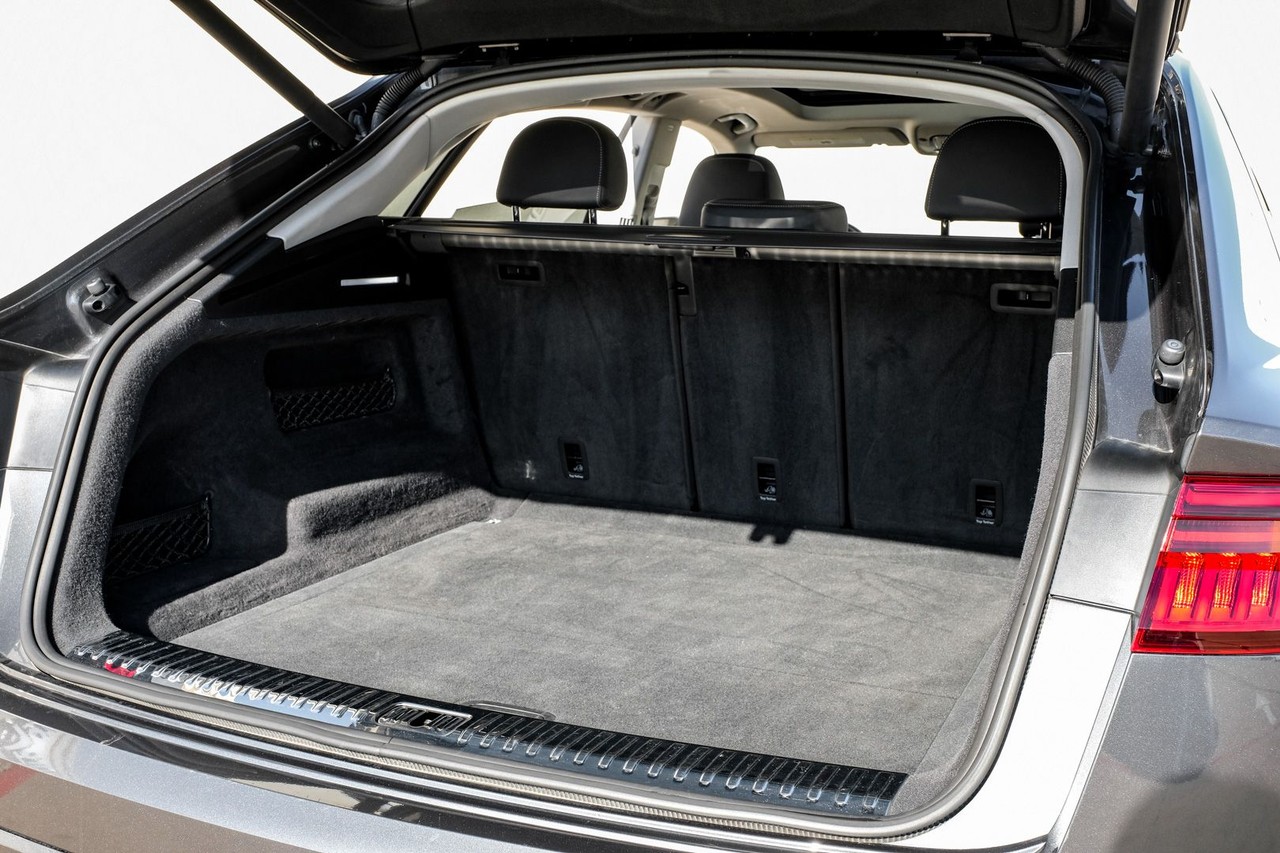 Audi Q8 Vehicle Main Gallery Image 48