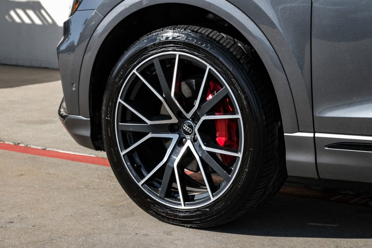 Audi Q8 Vehicle Main Gallery Image 52