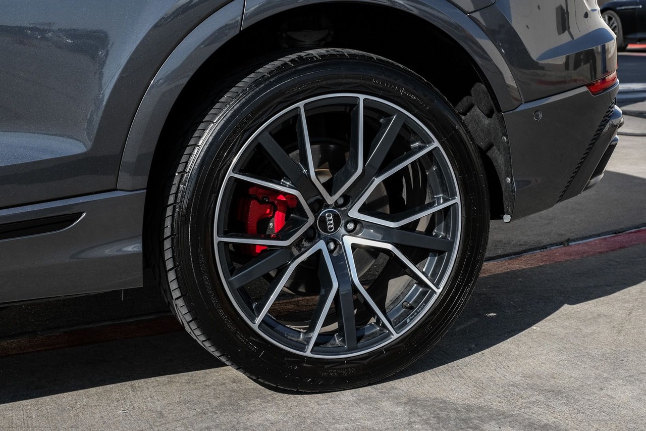 Audi Q8 Vehicle Main Gallery Image 53