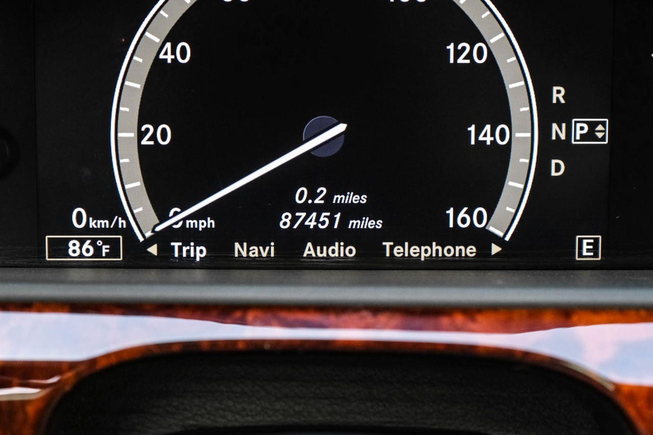 Mercedes-Benz S-Class Vehicle Main Gallery Image 20