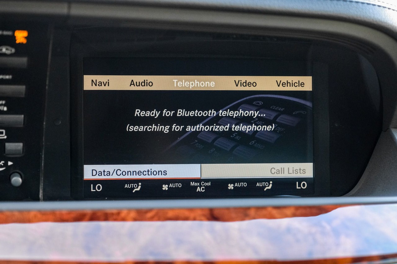 Mercedes-Benz S-Class Vehicle Main Gallery Image 27