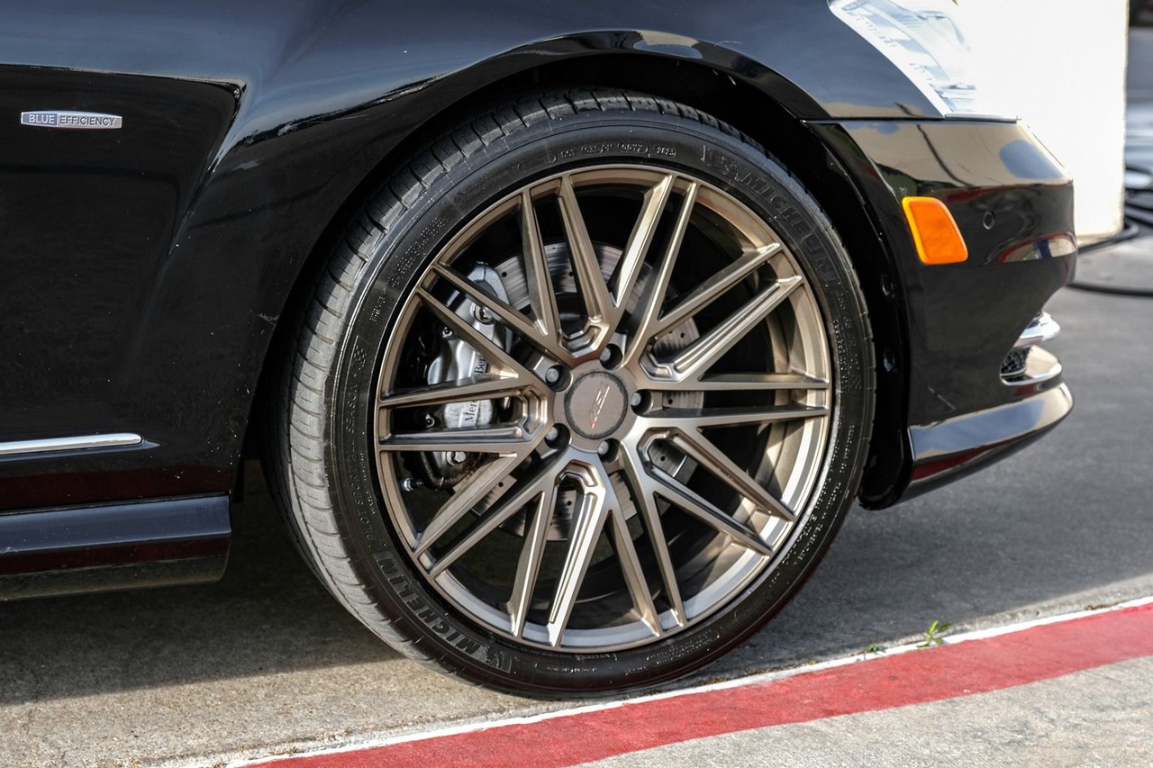 Mercedes-Benz S-Class Vehicle Main Gallery Image 49