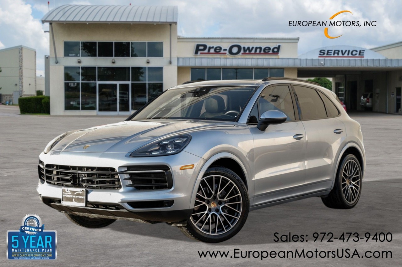 Porsche Cayenne Vehicle Main Gallery Image 01