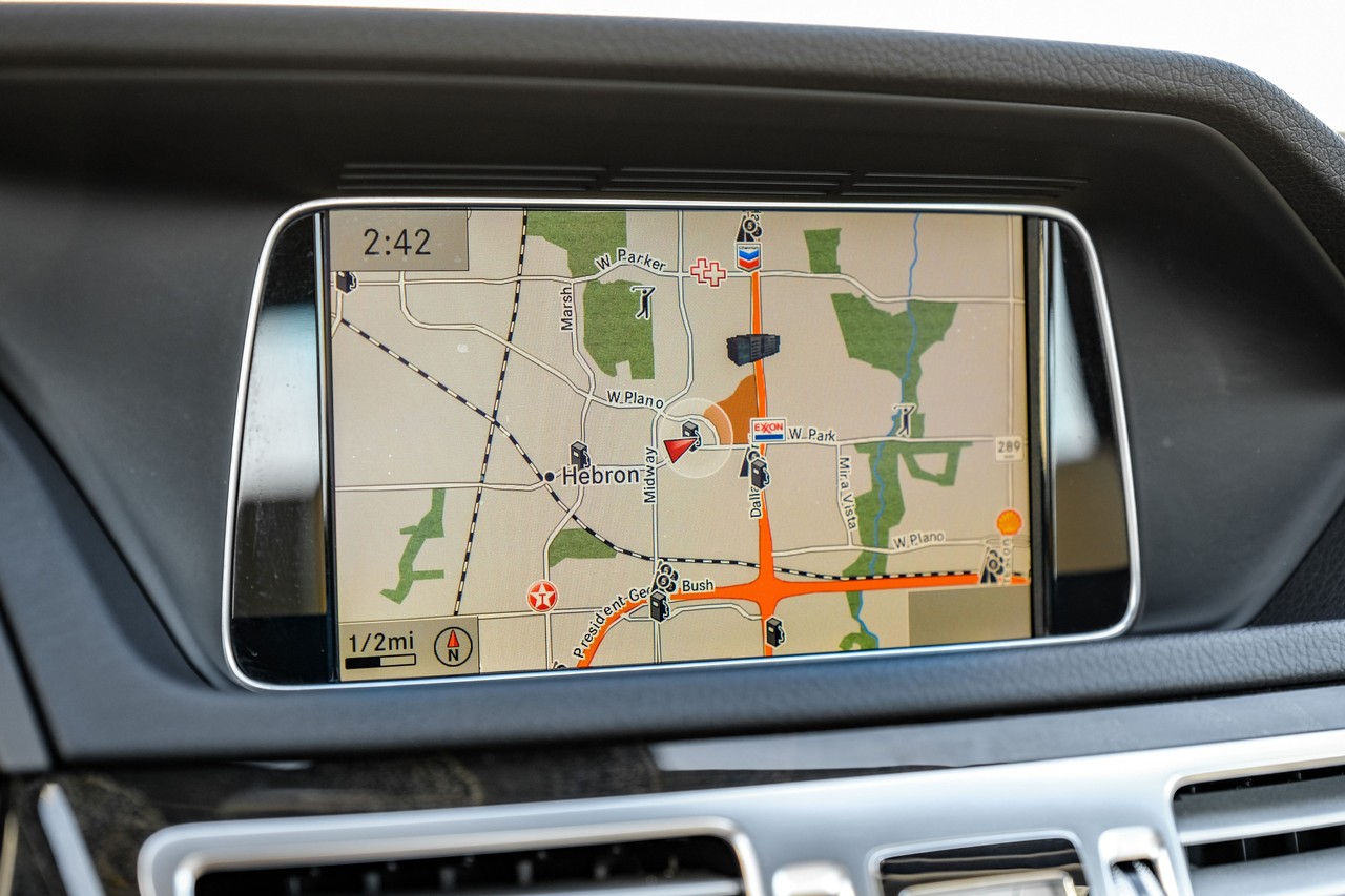 Mercedes-Benz E 350 Vehicle Main Gallery Image 22