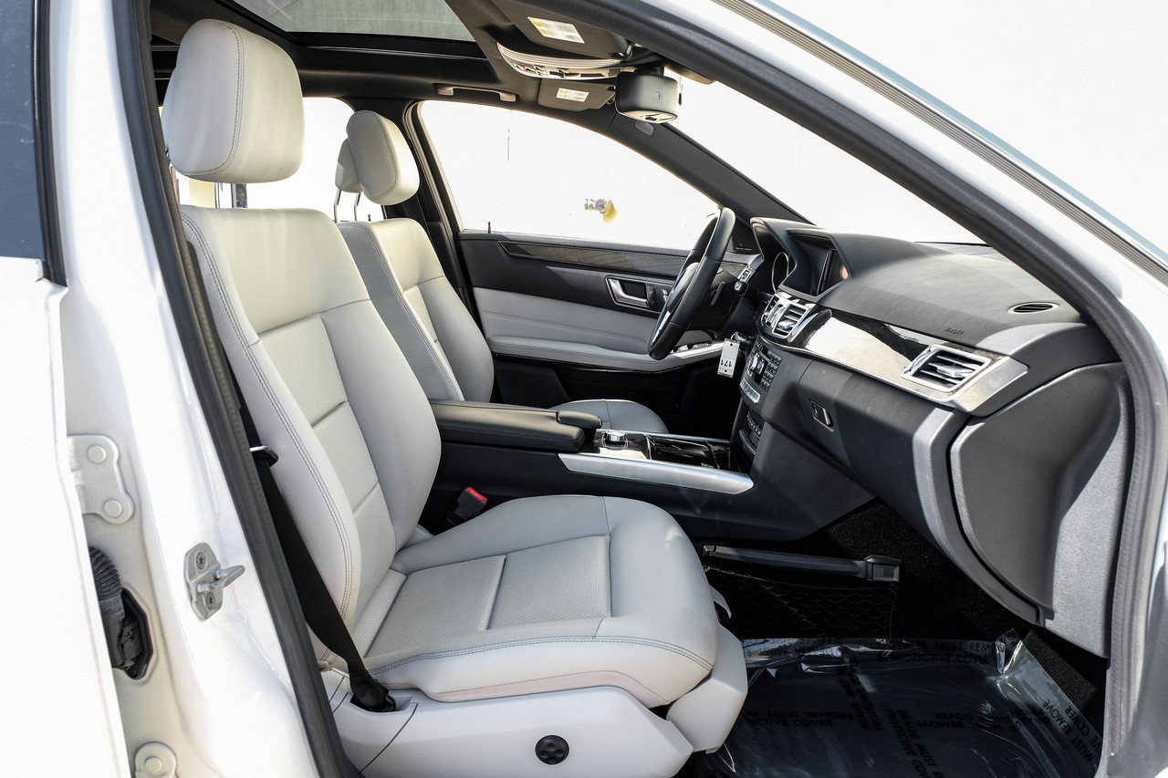 Mercedes-Benz E 350 Vehicle Main Gallery Image 34