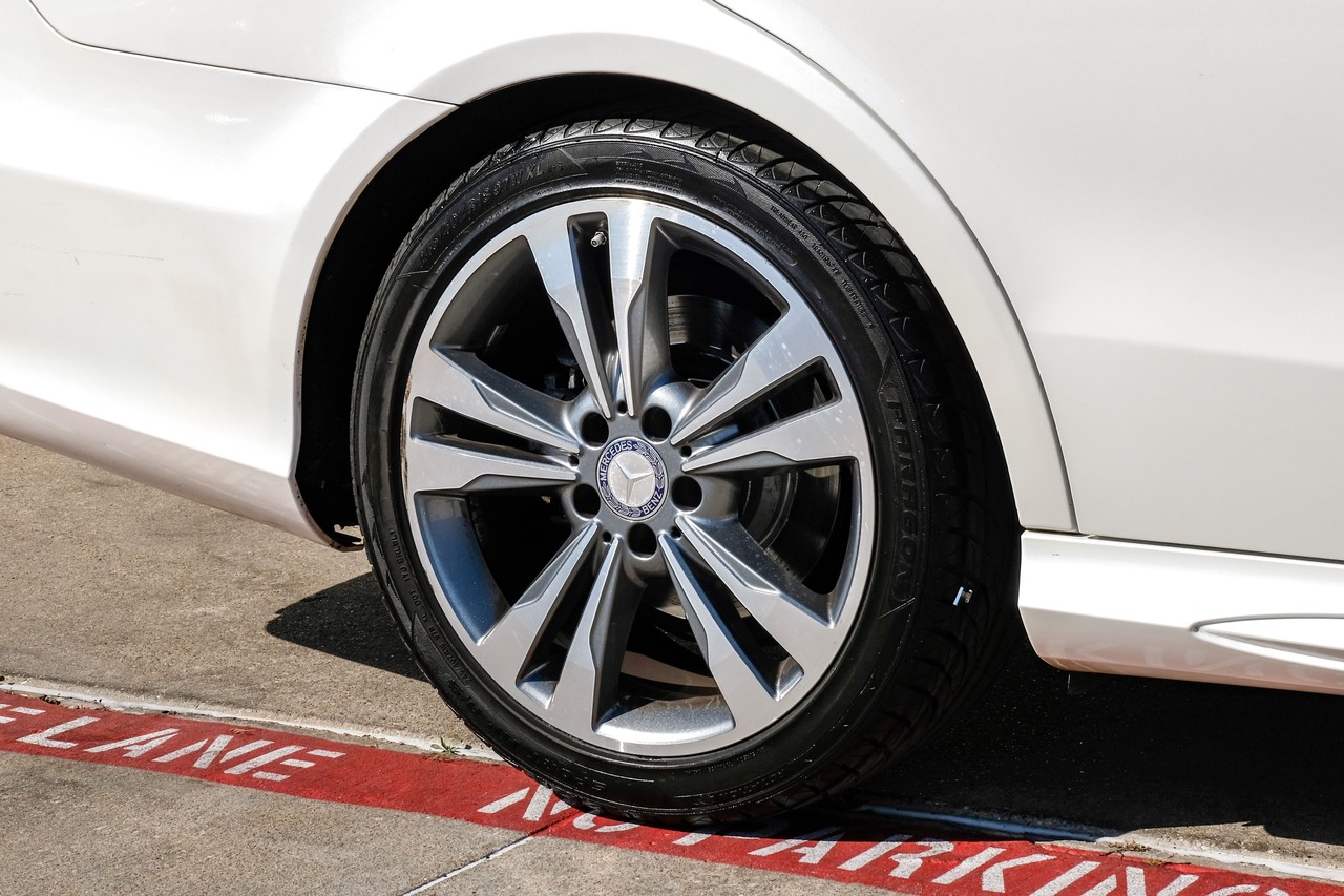 Mercedes-Benz E 350 Vehicle Main Gallery Image 50