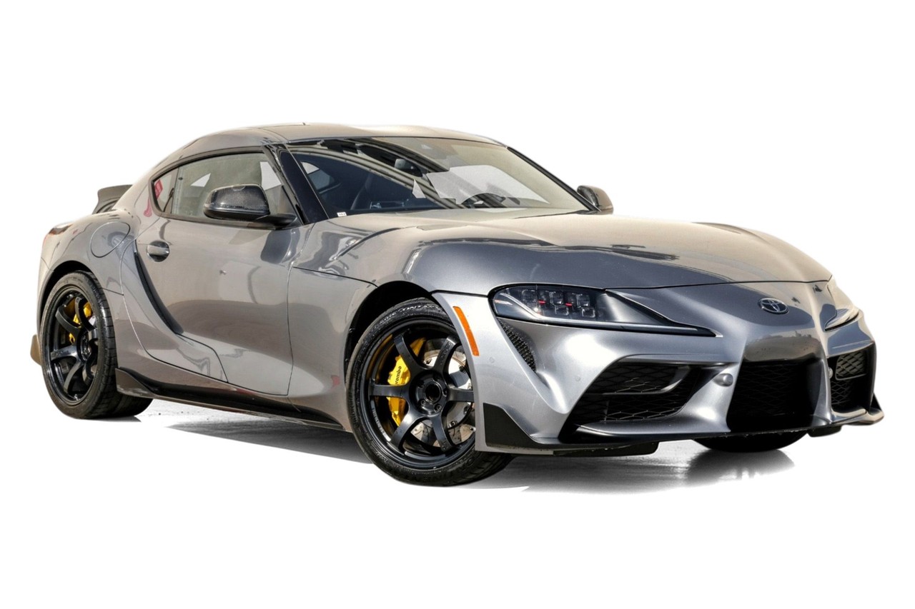 Toyota Supra Vehicle Main Gallery Image 06