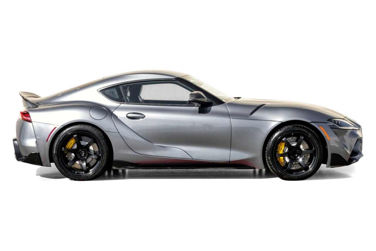 Toyota Supra Vehicle Main Gallery Image 07