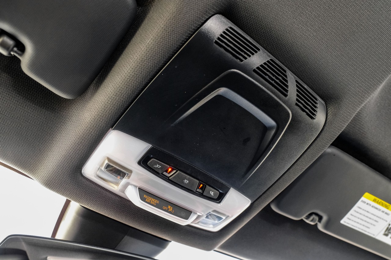 Toyota Supra Vehicle Main Gallery Image 26