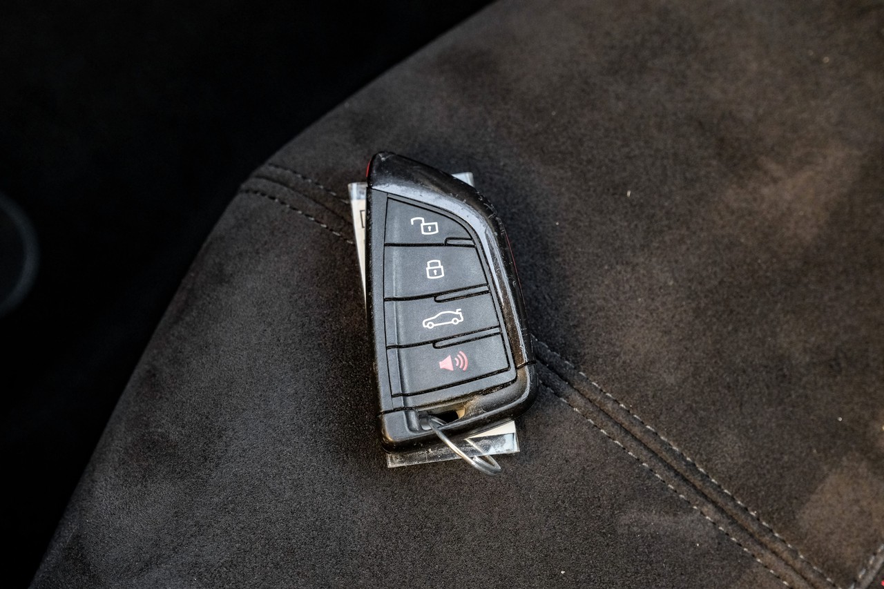 Toyota Supra Vehicle Main Gallery Image 44