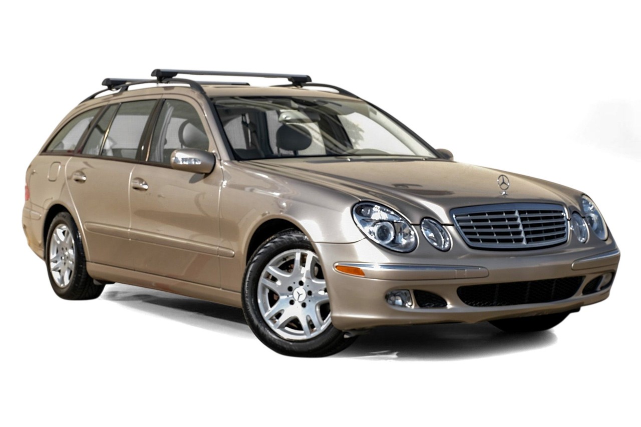 Mercedes-Benz E 320 Vehicle Main Gallery Image 07