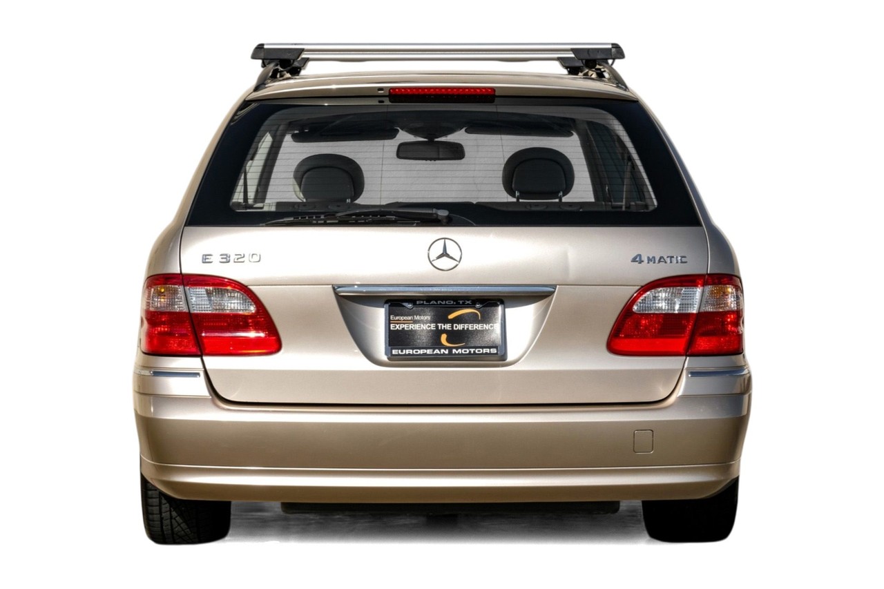 Mercedes-Benz E 320 Vehicle Main Gallery Image 10