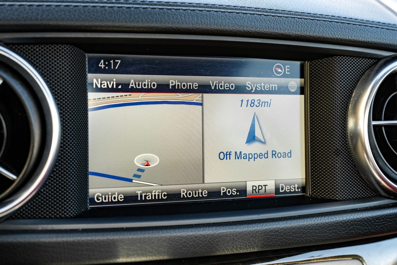 Mercedes-Benz SL 400 Vehicle Main Gallery Image 20