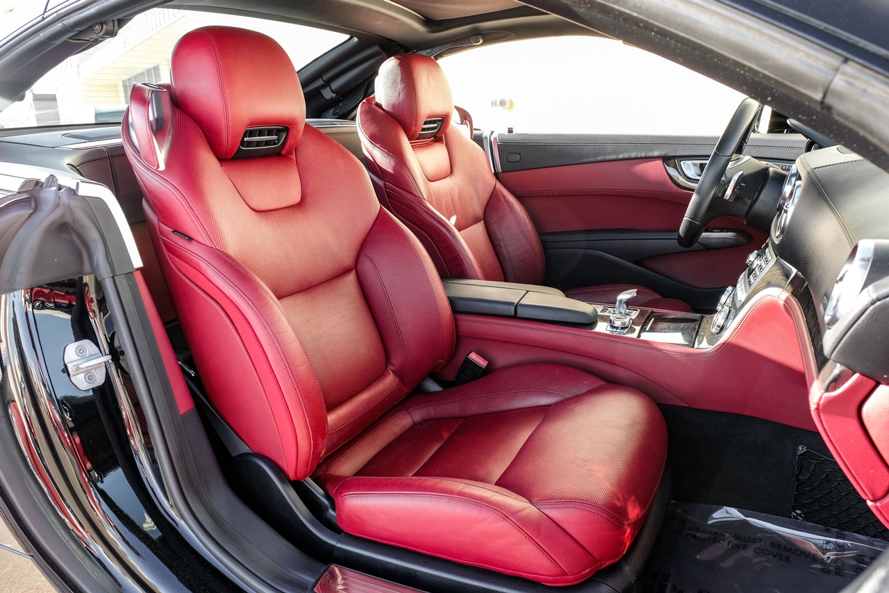 Mercedes-Benz SL 400 Vehicle Main Gallery Image 30