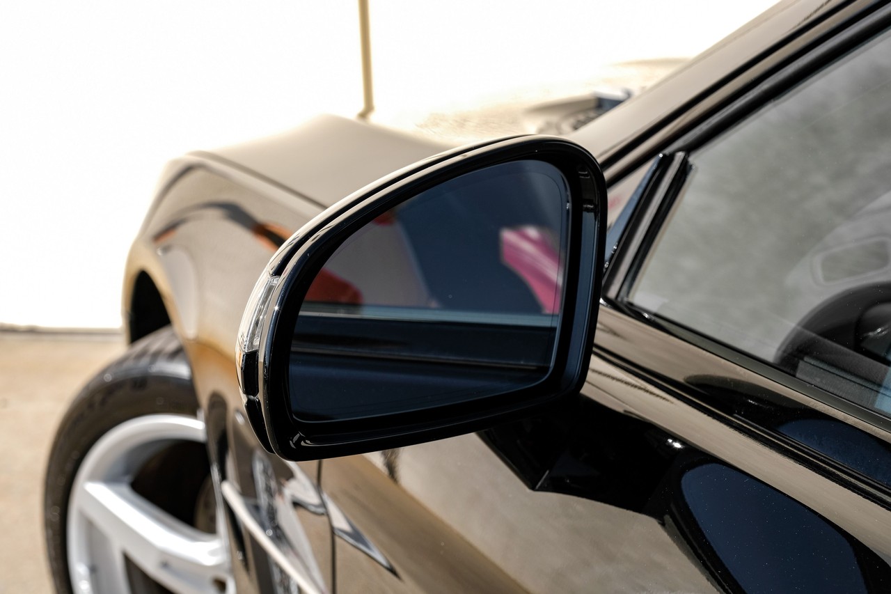 Mercedes-Benz SL 400 Vehicle Main Gallery Image 32