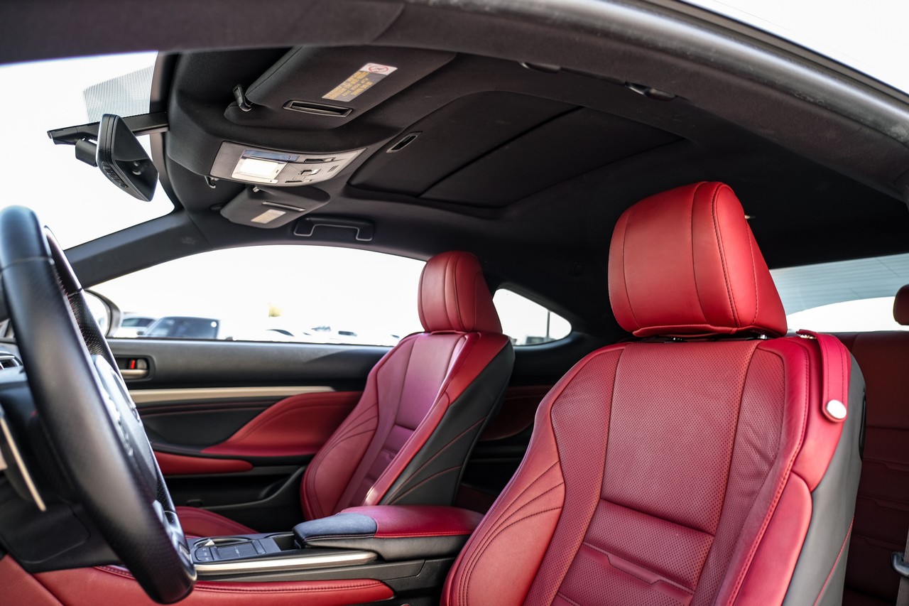 Lexus RC Vehicle Main Gallery Image 05