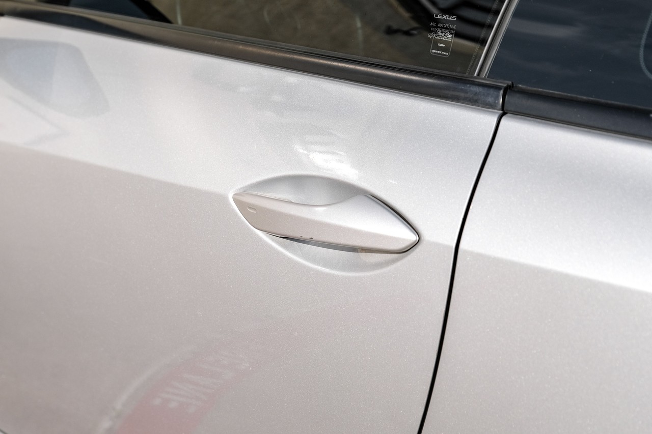 Lexus RC Vehicle Main Gallery Image 39