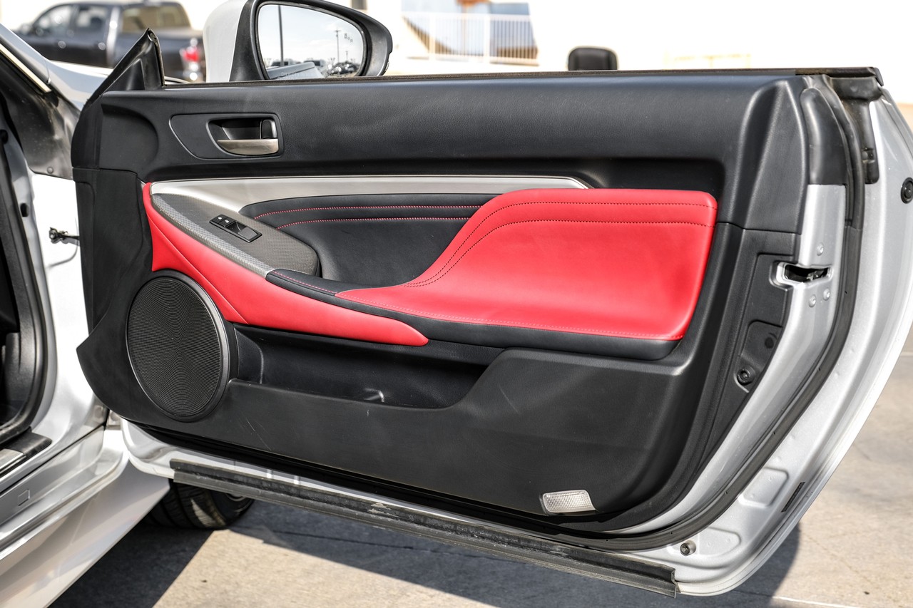 Lexus RC Vehicle Main Gallery Image 43